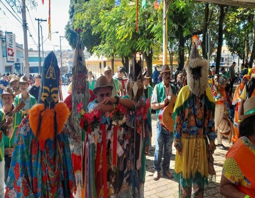 ENCONTRO DE FOLIA DE REIS